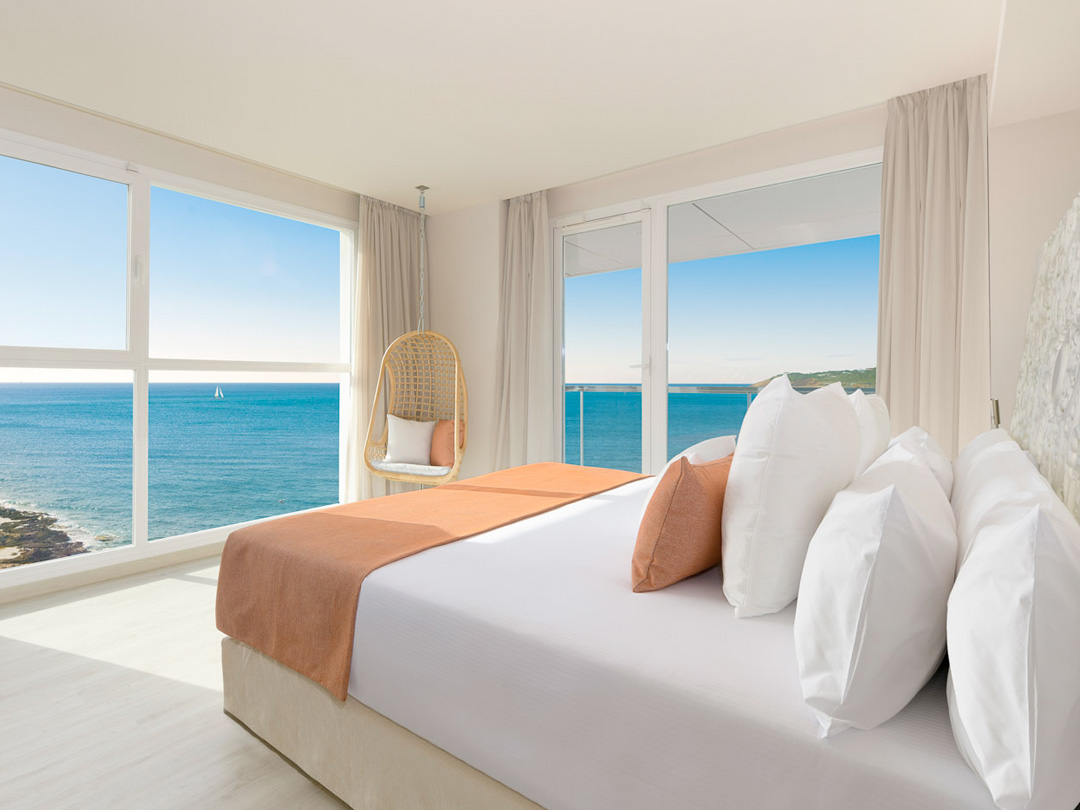 Amàre Beach Hotel Ibiza - bedroom Dolce Vita The One