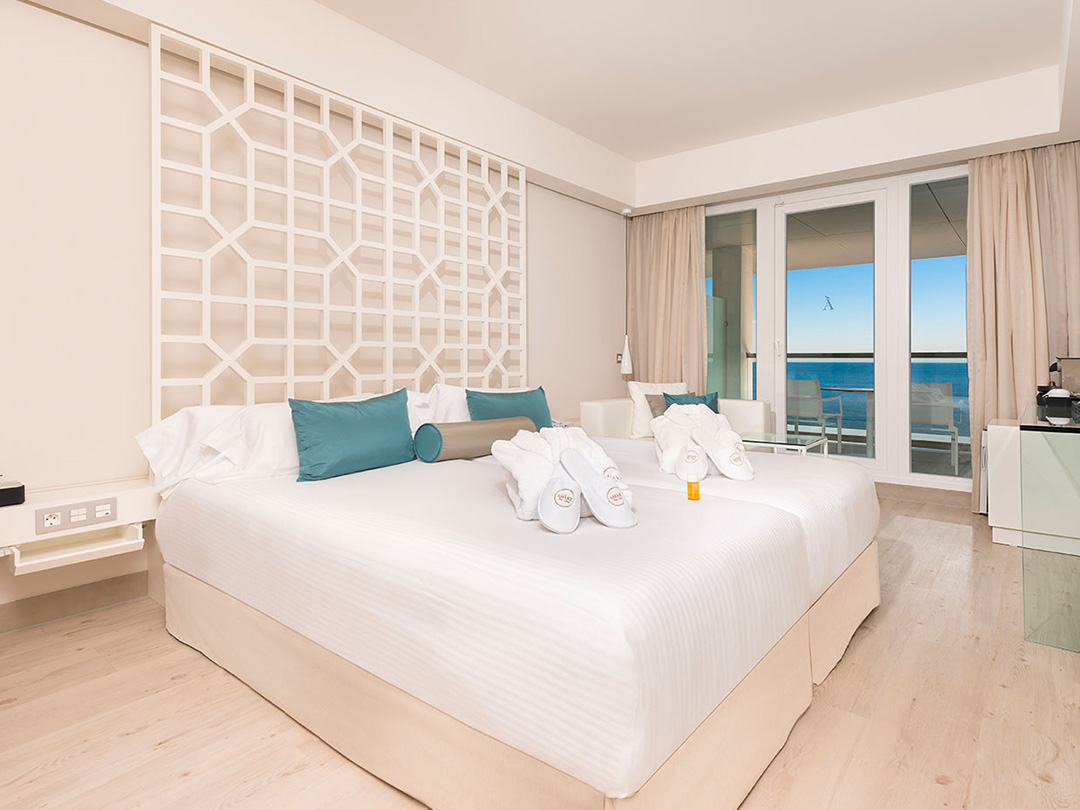 Amàre Beach Hotel Marbella - bedroom Oh La La The One